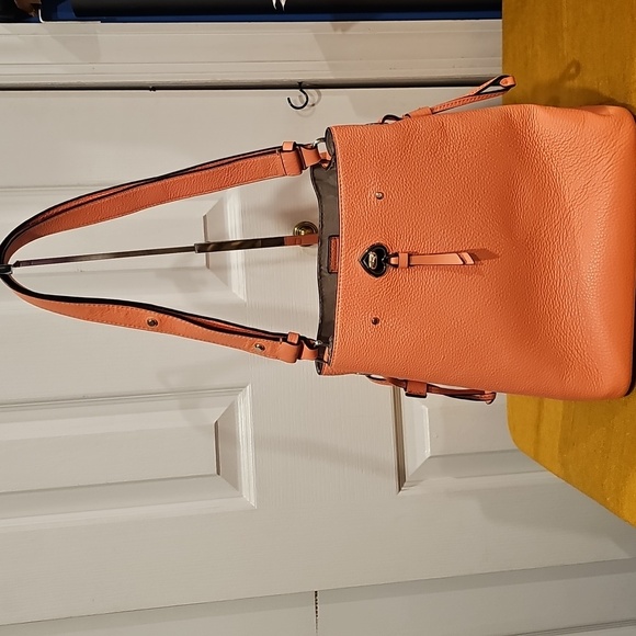 Kate Spade Marti Large Bucket Bag In Melon Ball Pebbled Leather EUC - Picture 1 of 16